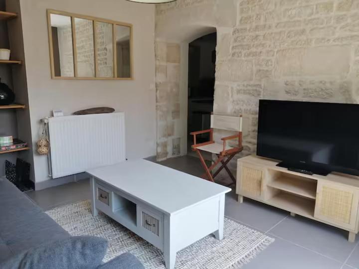 Jolie Maison De Ville Avec Un Exterieur Au Calme - Les Dragons De La Chamoiserie Niort Bagian luar foto
